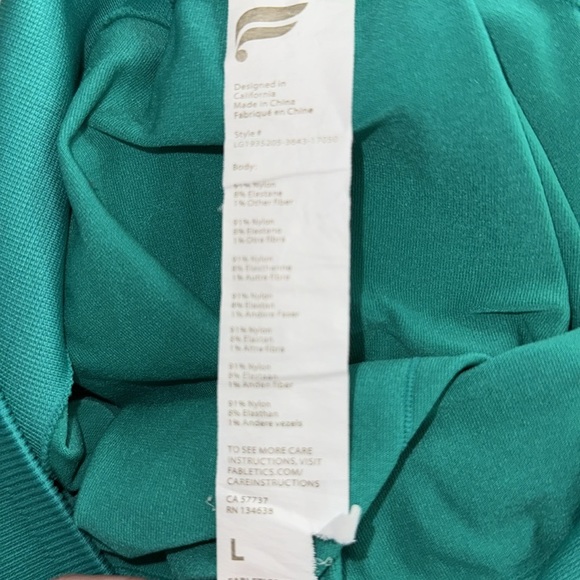 Fabletics Teal Sync High Waisted Perforated 7/8 Tight Leggings Size Large - Picture 4 of 4